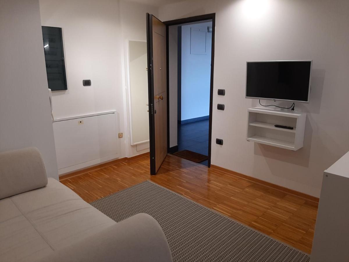 Melozzo23 Apartment Bologna Exterior photo